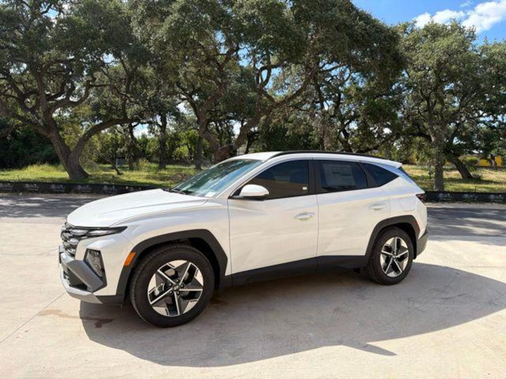 New 2026 Hyundai Tucson SEL FWD SUV