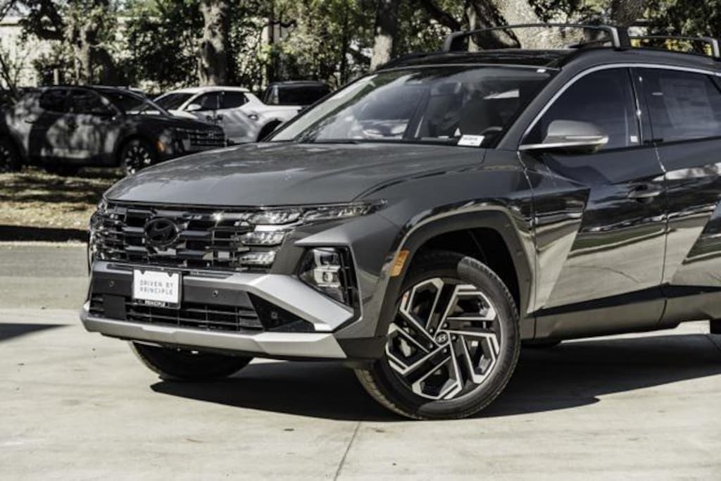 New 2026 Hyundai Tucson Limited AWD SUV