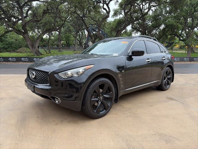 2017 INFINITI QX70 3.7's photo