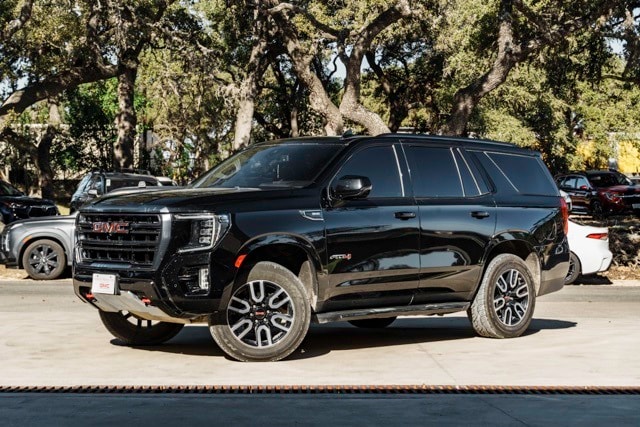 2021 GMC Yukon AT4's photo