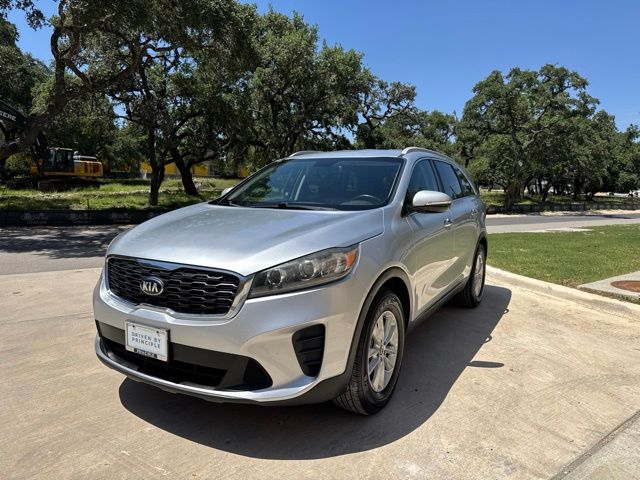 Used 2019 Kia Sorento LX with VIN 5XYPG4A36KG542324 for sale in Boerne, TX