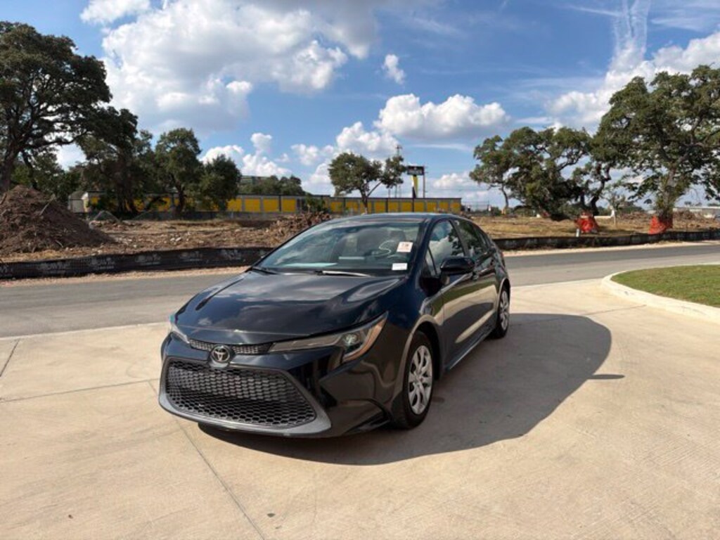Used 2020 Toyota Corolla LE Sedan