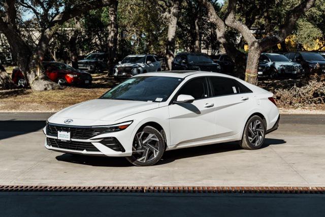 2026 Hyundai Elantra Limited's photo