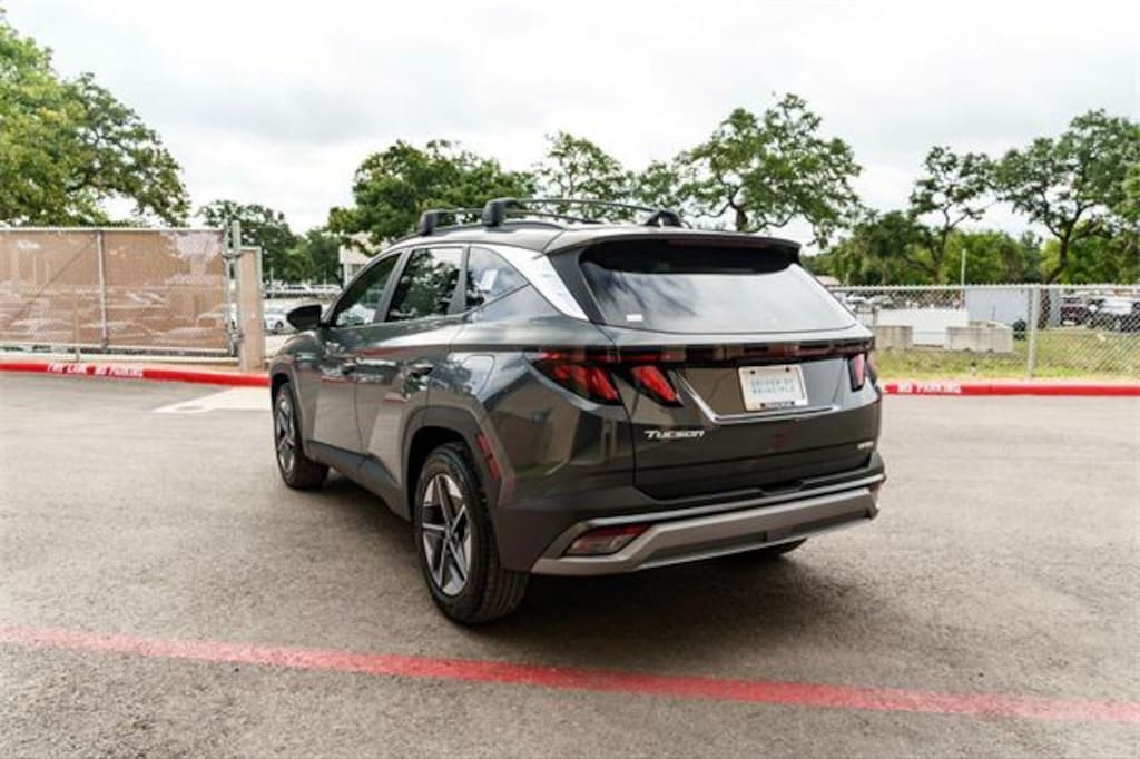 New 2026 Hyundai Tucson SEL FWD SUV