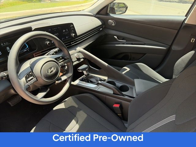 2026 Hyundai Elantra SE - Photo 10