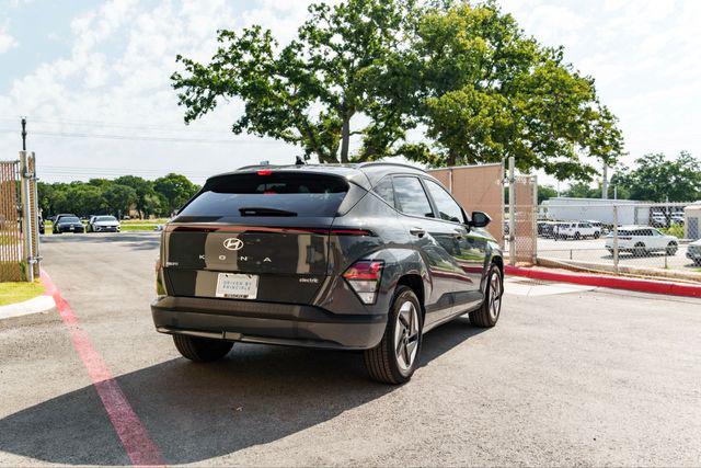 2025 Hyundai Kona EV SEL - Photo 5
