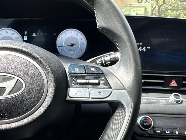 2025 Hyundai Elantra SEL - Photo 22