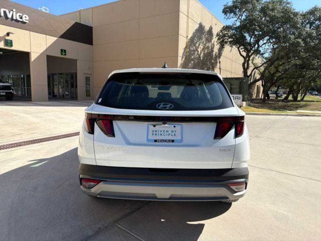 New 2026 Hyundai Tucson Hybrid SE SUV