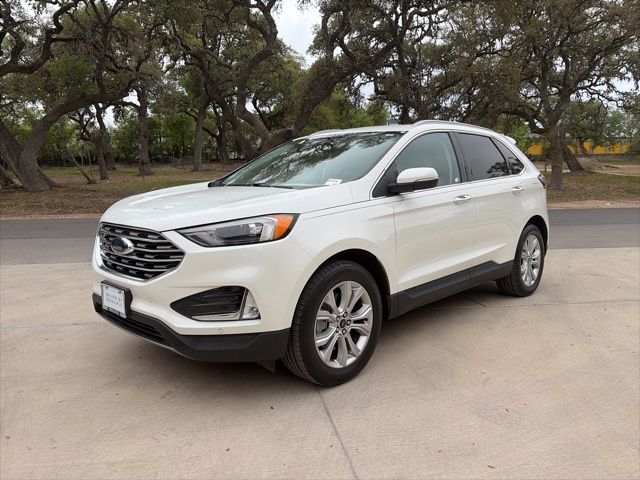 2024 Ford Edge Titanium AWD's photo