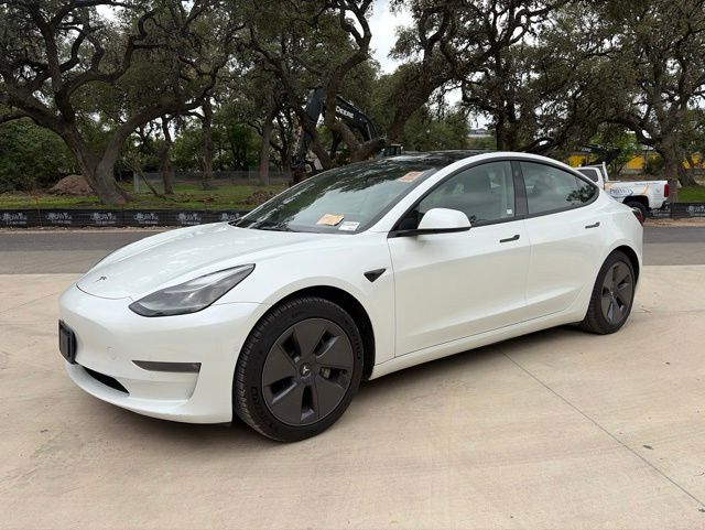 2022 Tesla Model 3 Long Range Dual Motor All-Wheel Drive's photo