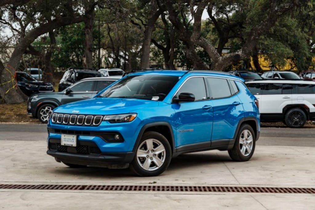 Used 2022 Jeep Compass Latitude SUV
