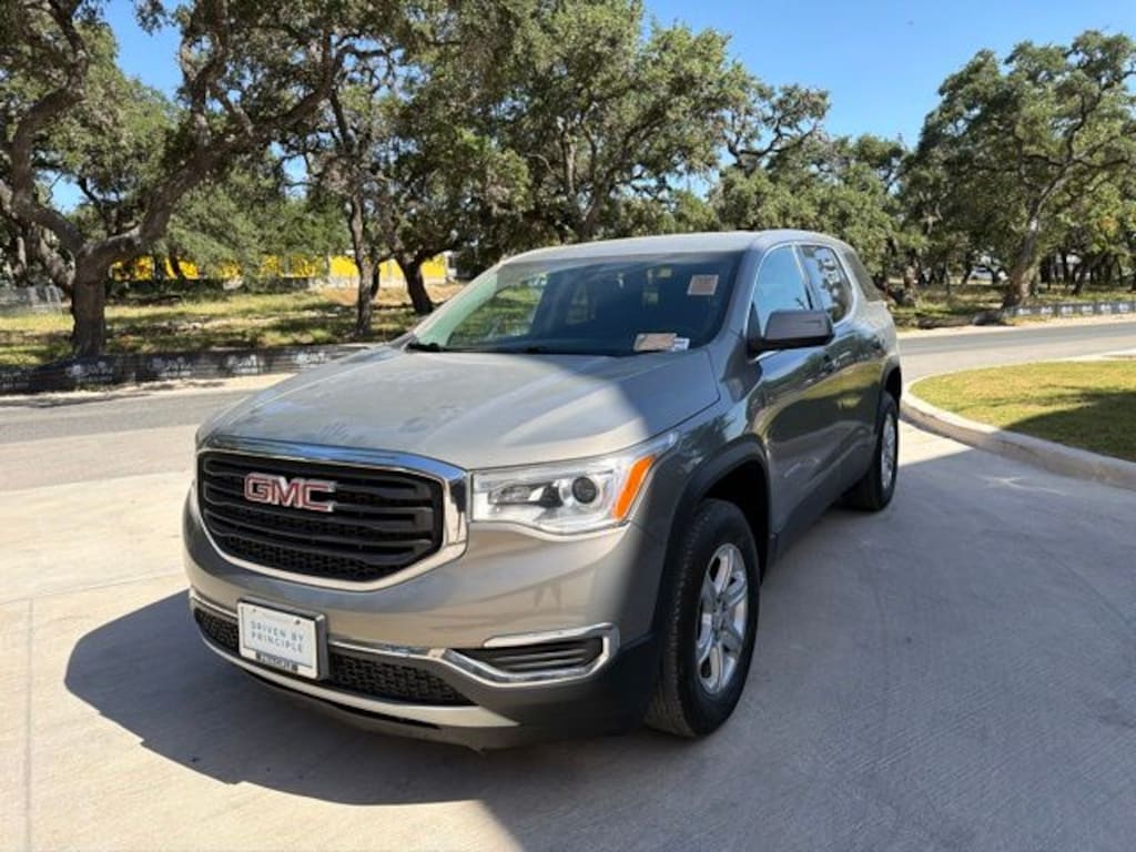 Used 2019 GMC Acadia SLE-1 SUV