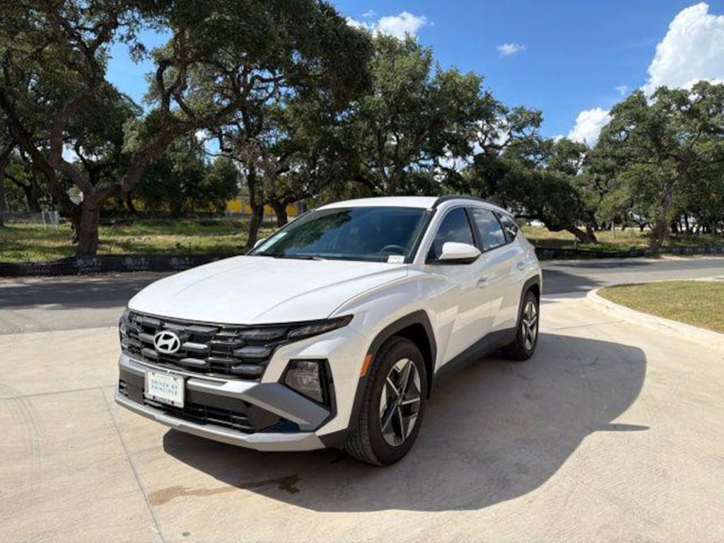 New 2026 Hyundai Tucson SEL FWD SUV