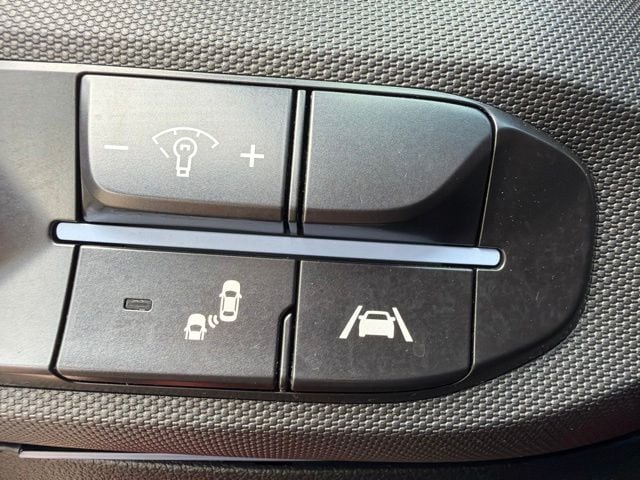 2022 Hyundai Veloster N - Photo 15