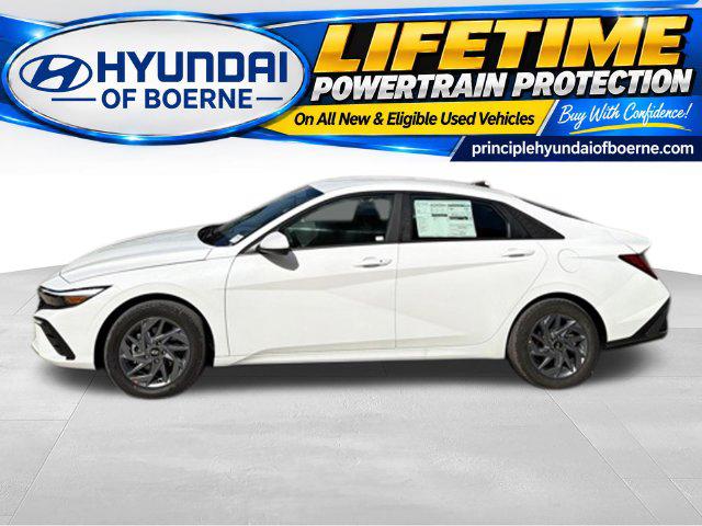  Hyundai Elantra Hybrid