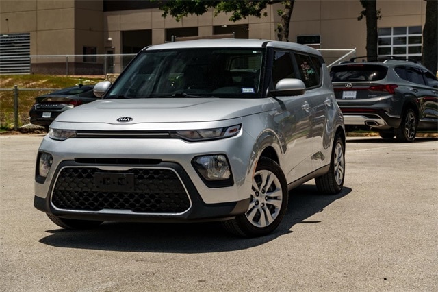 Used 2020 Kia Soul LX with VIN KNDJ23AU2L7728772 for sale in Boerne, TX