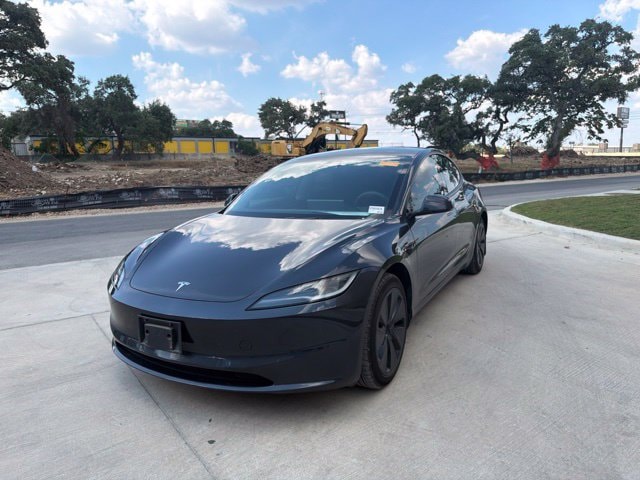 Used 2025 Tesla Model 3 Long Range with VIN 5YJ3E1EA7SF965562 for sale in Boerne, TX
