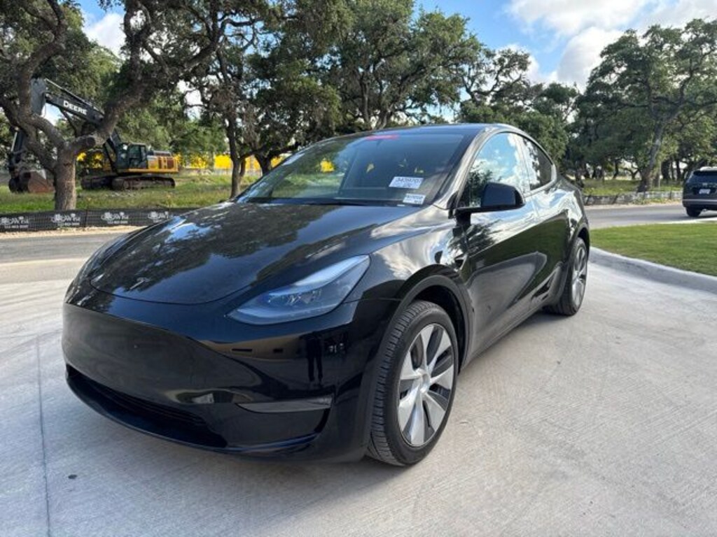 Used 2023 Tesla Model Y Long Range SUV