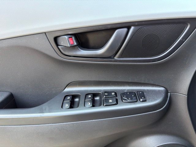 2020 Hyundai Kona SE - Photo 18