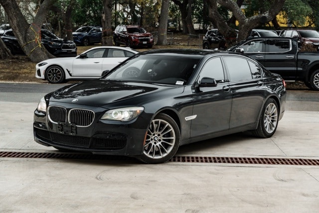 2012 BMW 7 Series 750i's photo