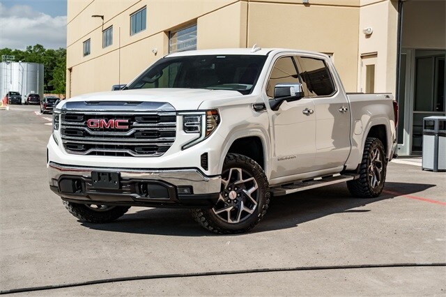 2022 Gmc Sierra 1500 SLT photo 2