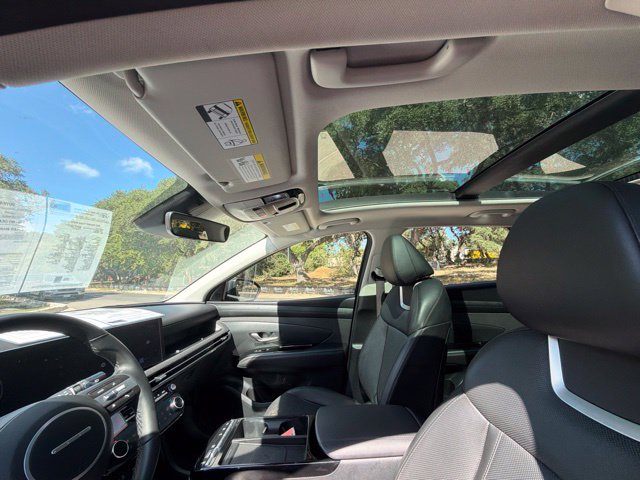 2025 Hyundai Tucson Limited - Photo 15