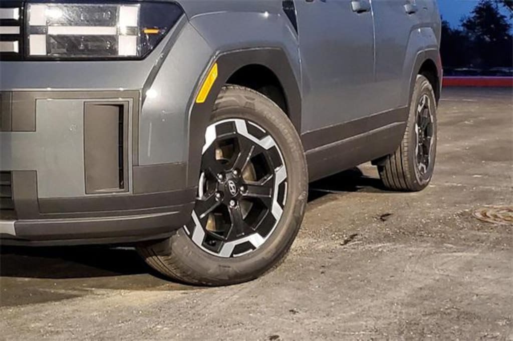 New 2025 Hyundai Santa Fe SEL FWD SUV