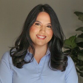 Staff member Carolina G. from 2be049ce52f6