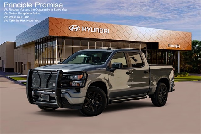 2023 Chevrolet Silverado 1500 Custom's photo