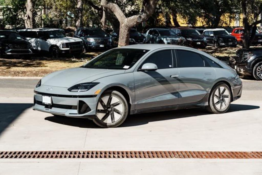 New 2025 Hyundai IONIQ 6 SE Sedan
