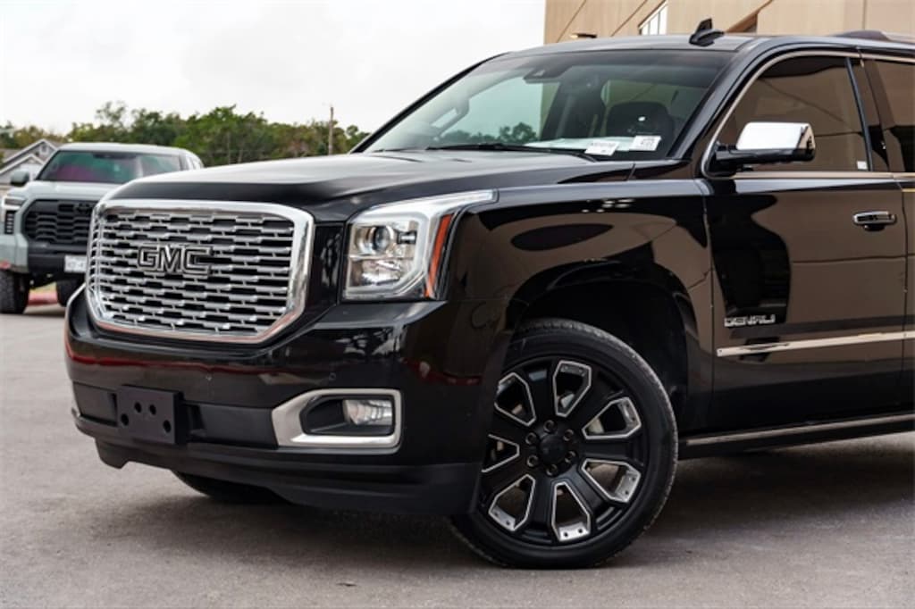 Used 2019 GMC Yukon Denali SUV