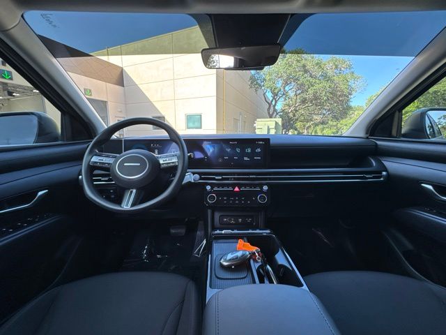 2025 Hyundai Tucson Blue - Photo 11