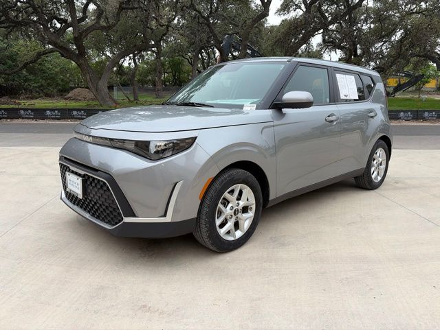 2024 Kia Soul 2.0L LX IVT's photo