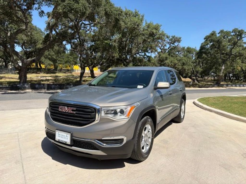 Used 2019 GMC Acadia SLE-1 SUV