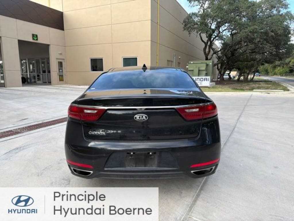 Used 2017 Kia Cadenza Technology Sedan