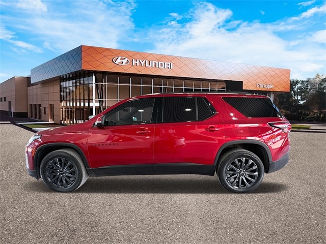 Used 2022 Chevrolet Traverse RS with VIN 1GNERJKWXNJ141279 for sale in Boerne, TX