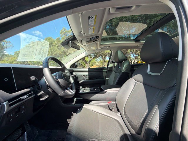 2025 Hyundai Tucson Limited - Photo 16