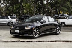 2025 Hyundai IONIQ 6 SE Sedan