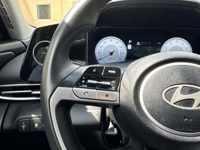 2025 Hyundai Elantra SEL - Photo 21