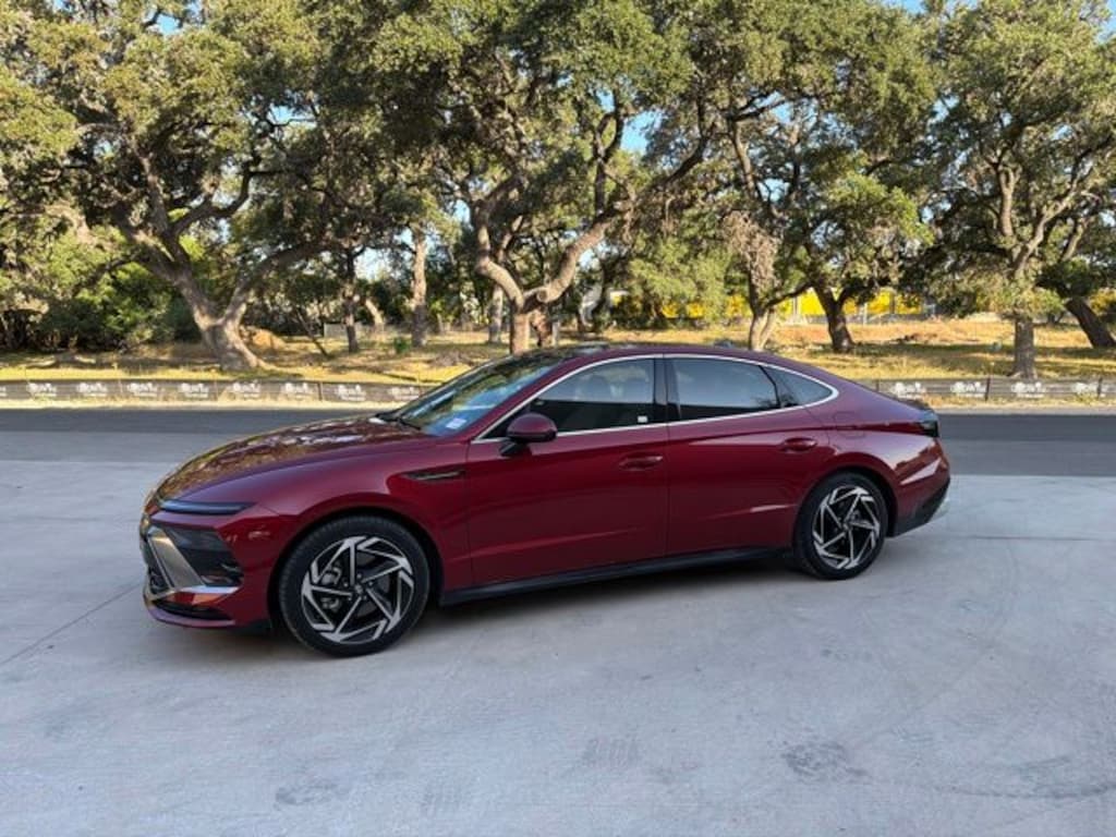 Used 2024 Hyundai Sonata SEL Sedan