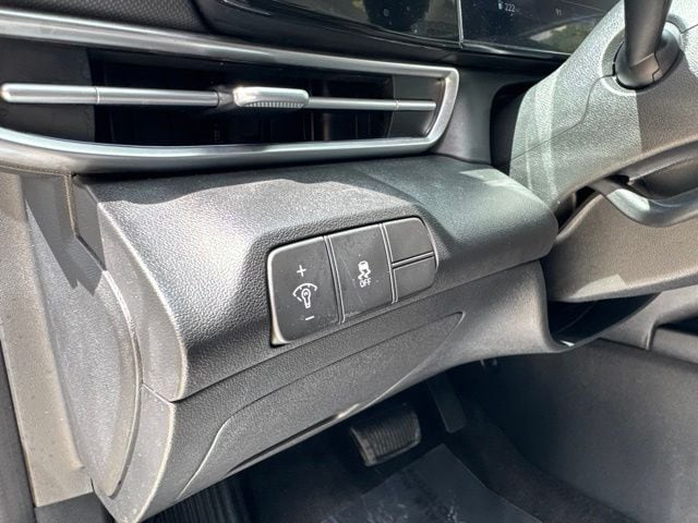 2025 Hyundai Elantra SEL - Photo 19