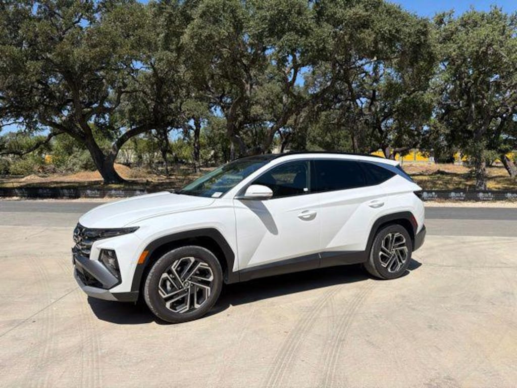 New 2026 Hyundai Tucson Limited FWD SUV