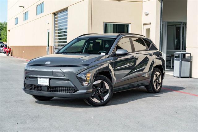 2025 Hyundai Kona EV SEL - Photo 2