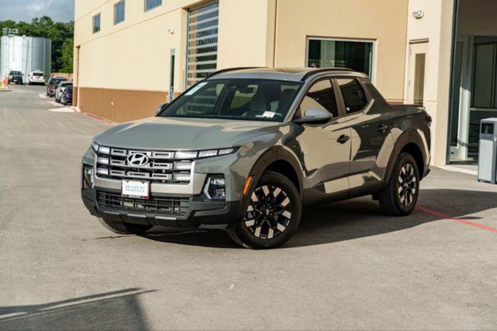 New 2026 Hyundai Santa Cruz SEL Activity FWD Truck