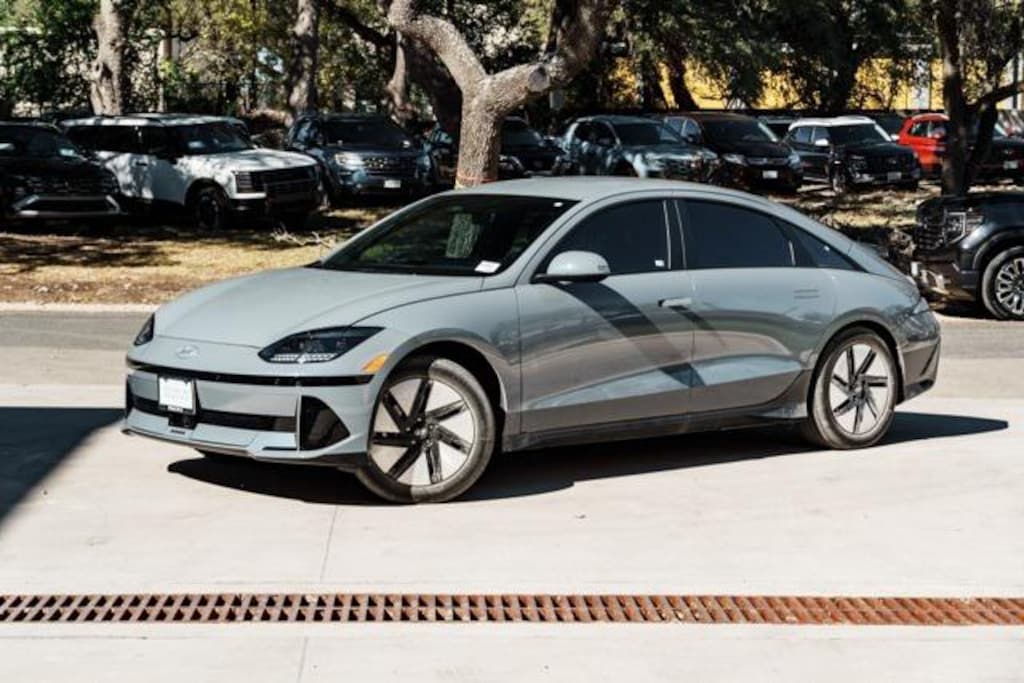 New 2025 Hyundai IONIQ 6 SE Sedan