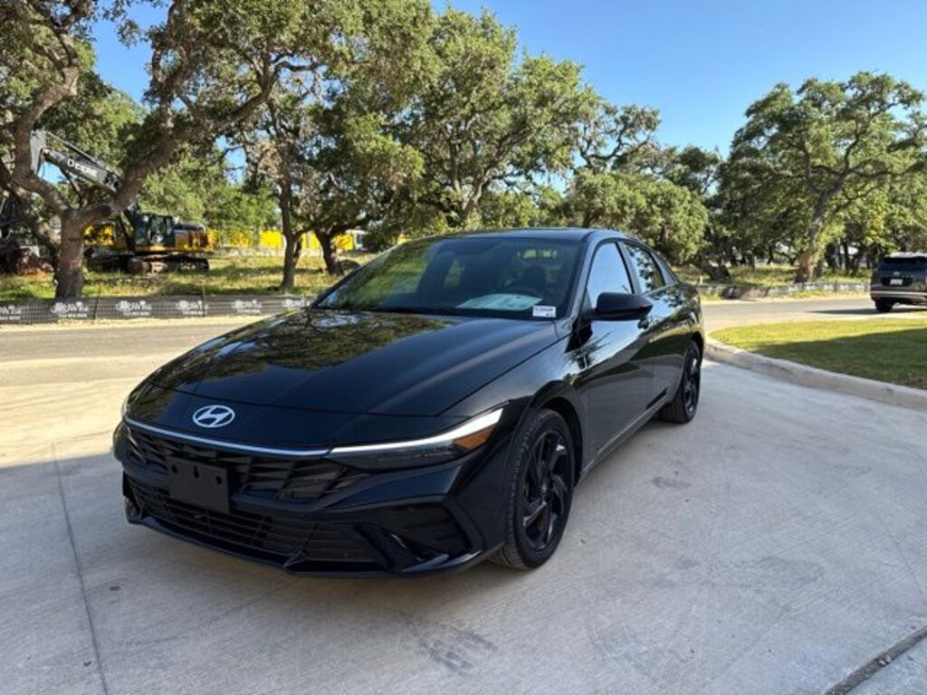 Used 2026 Hyundai Elantra SEL Sport Sedan