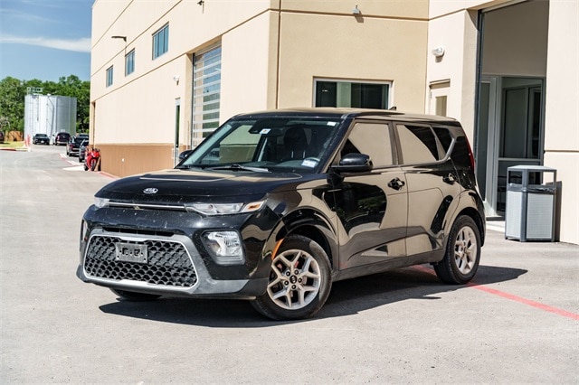 Used 2020 Kia Soul S with VIN KNDJ23AU5L7725915 for sale in Boerne, TX