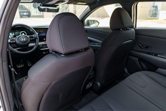 2025 Hyundai Elantra Blue - Photo 20