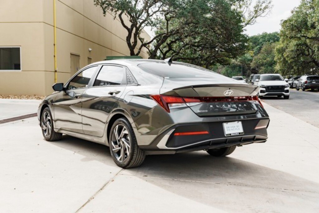 Certified 2025 Hyundai Elantra SEL Sport Sedan