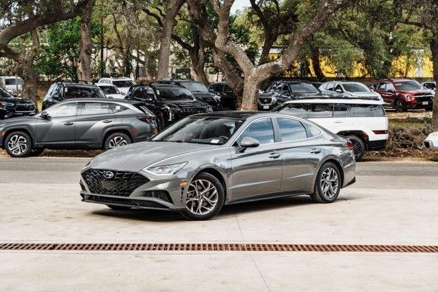 2020 Hyundai Sonata SEL's photo